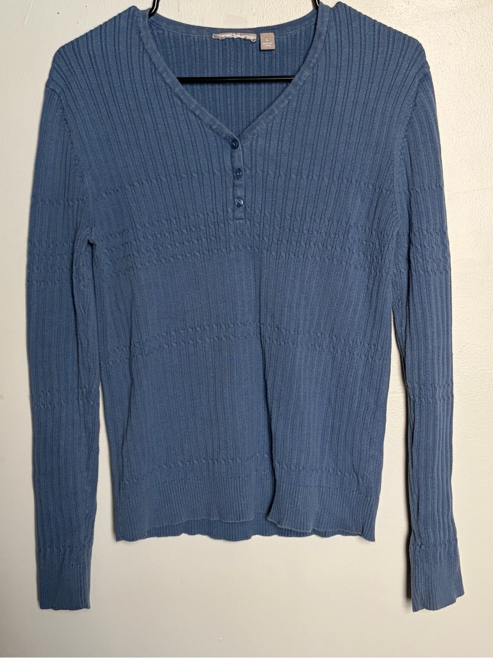 Classic Blue Thick Knit Cotton V-Neck Button-Front Gilmore Top - Large